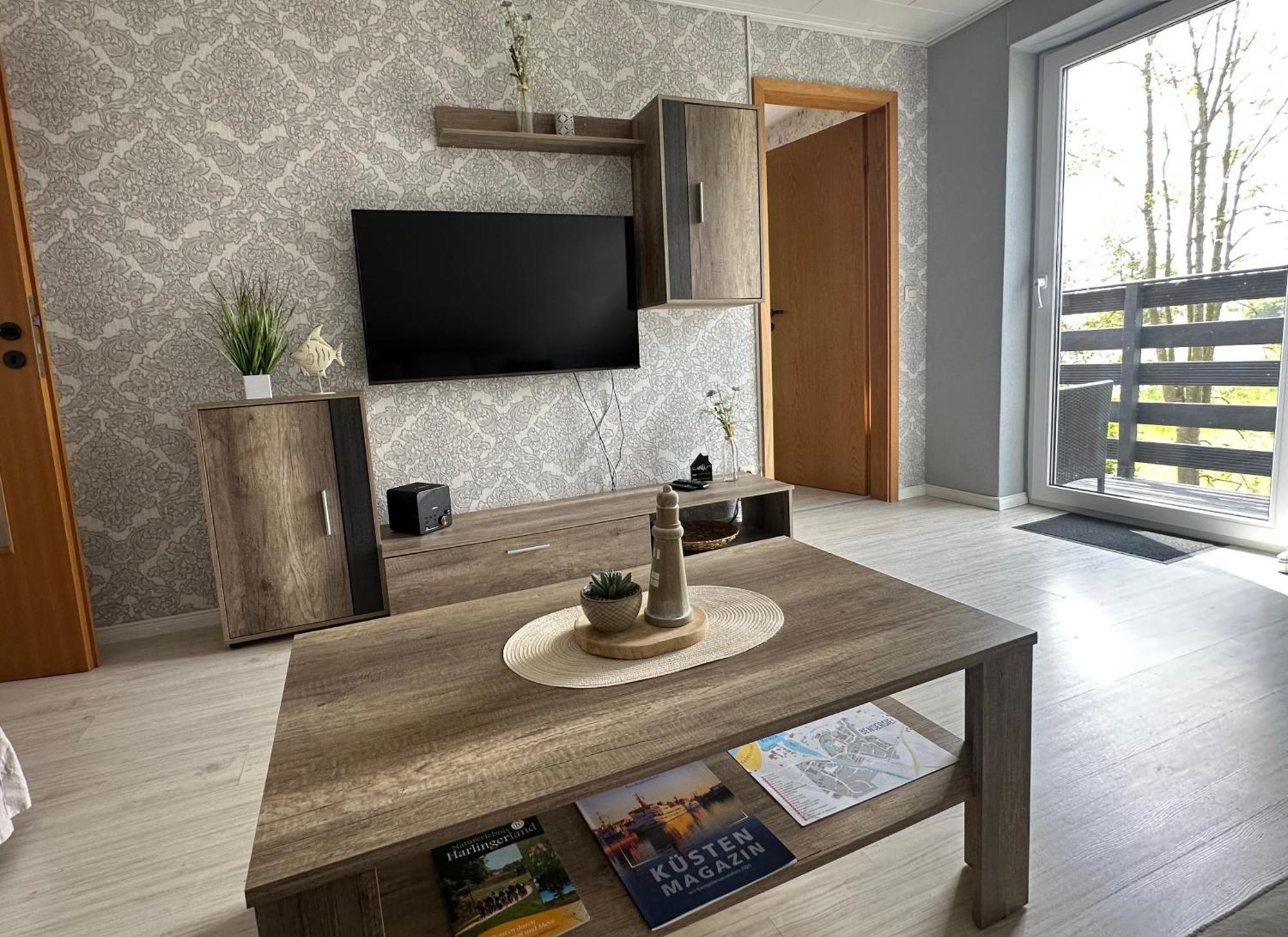 Rosenhaus Esens - Wohnung Backbord Esterno foto